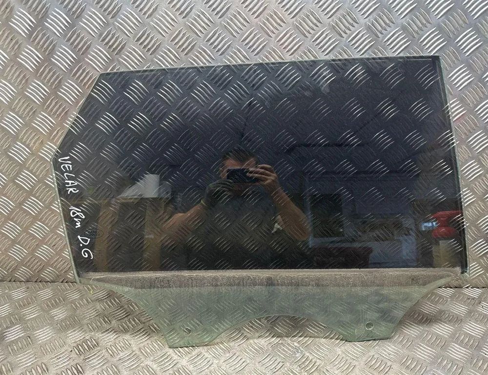LAND ROVER Range Rover Velar 1 generation (2017-2024) Bageste højre dør vinduesglas E000090,DOT747M61385AS2 31383411