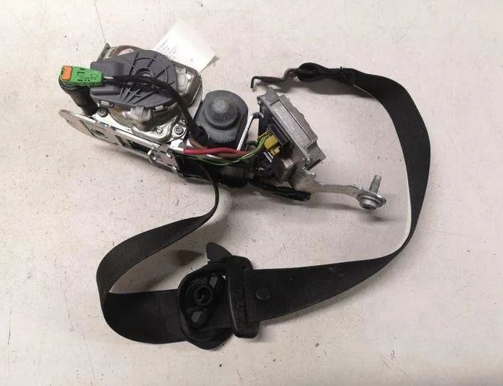 MERCEDES-BENZ C-Class W204/S204/C204 (2004-2015) Venstre forreste sikkerhedssele 616426600,610035800D,011L0000 27059406