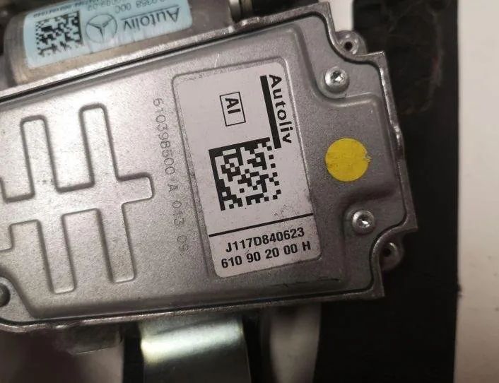 MERCEDES-BENZ E-Class W212/S212/C207/A207 (2009-2016) Venstre forreste sikkerhedssele 617112200,010R0000,610035800C 27066669