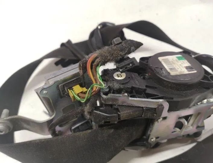 MERCEDES-BENZ E-Class W212/S212/C207/A207 (2009-2016) Venstre forreste sikkerhedssele 617112200,010R0000,610035800C 27066669