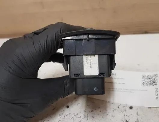 TOYOTA Avensis 2 generation (2002-2009) Kontakt til spejljustering 183575 27081315