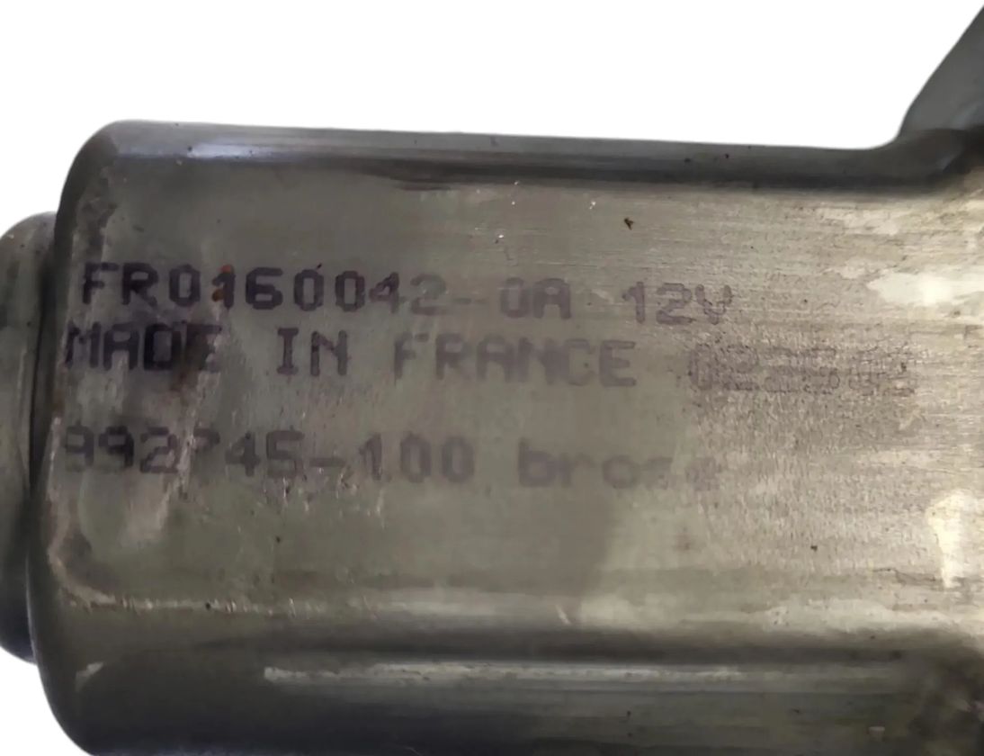 VOLVO V50 1 generation (2003-2012) Forreste venstre dør vinduesregulator motor 30737675 28805784