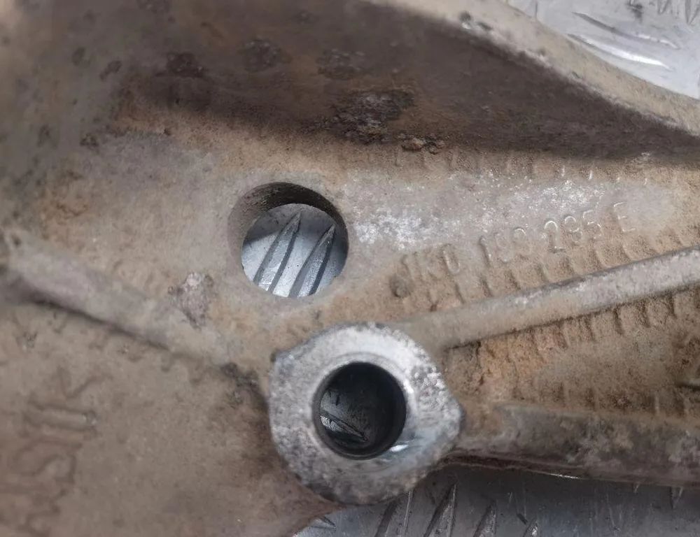 SKODA Octavia 1 generation (1996-2010) Forreste Wishbone Arme 1K0199295E 30527460