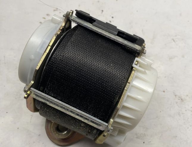 BMW 1 Series E81/E82/E87/E88 (2004-2013) Venstre forreste sikkerhedssele 33052212C 17822686