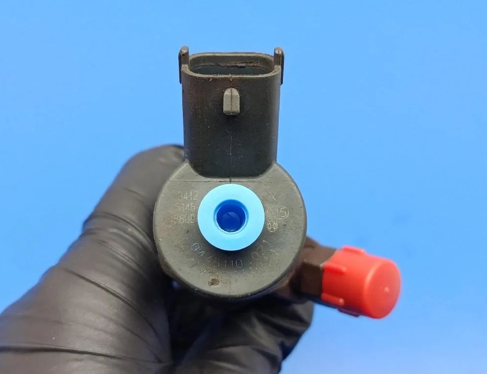 RENAULT Laguna 1 generation (1993-2001) Brændstofinjektor 32829809