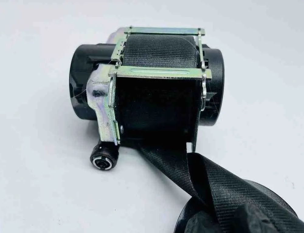 LAND ROVER Discovery Sport 1 generation (2014-2024) Forreste højre sikkerhedssele 635384900B,0589P10021,010R0000 32736748