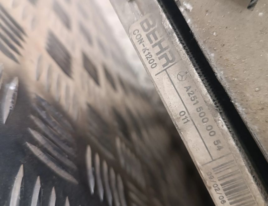 MERCEDES-BENZ GL-Class X164 (2006-2012) Kølende dele A2515000054,A1645001004,A2515000703,A2515000503,A2515000303,A1645000093 24696807