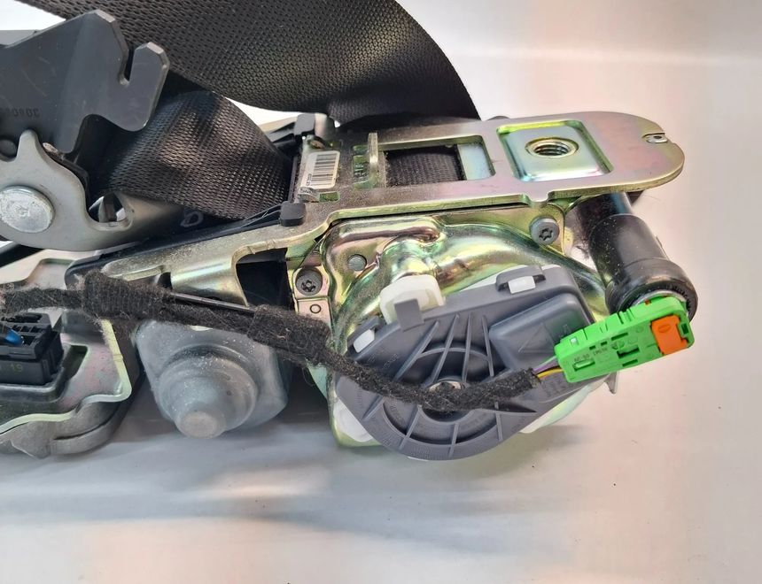 MERCEDES-BENZ E-Class W212/S212/C207/A207 (2009-2016) Forreste højre sikkerhedssele A2078604285 33012125