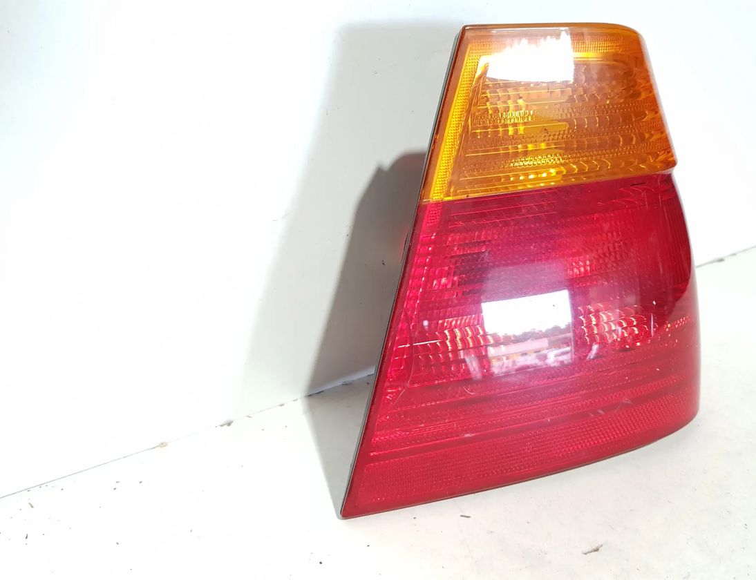 BMW 3 Series E46 (1997-2006) Baglygte højre baglygte 8364922 24903019