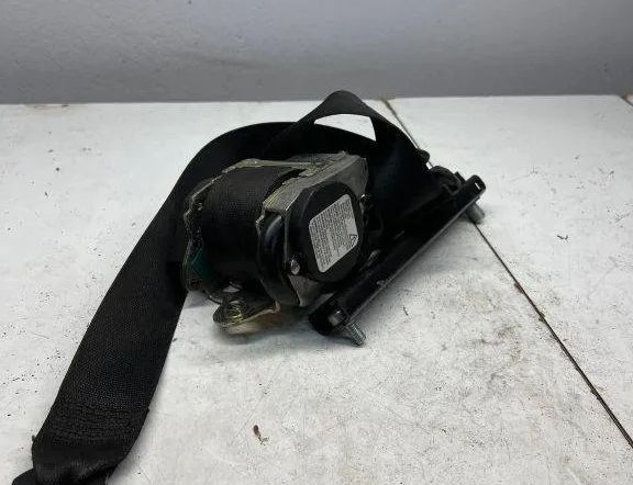 MERCEDES-BENZ Sprinter 2 generation (906) (2006-2018) Bagerste sikkerhedssele i midten A9068600285 31739964