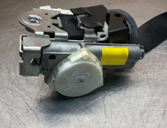 MERCEDES-BENZ C-Class W204/S204/C204 (2004-2015) Forreste højre sikkerhedssele A2048609885 31749695