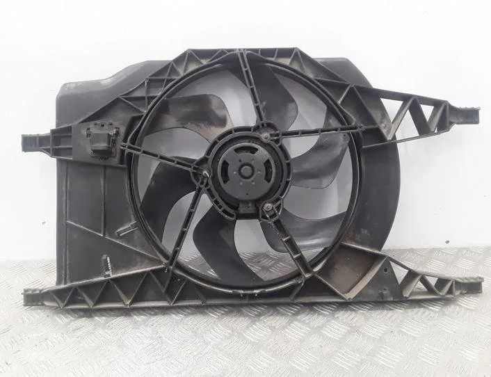 RENAULT Laguna 2 generation (2001-2007) Motor Køleblæser Køler 1831068000 20729065