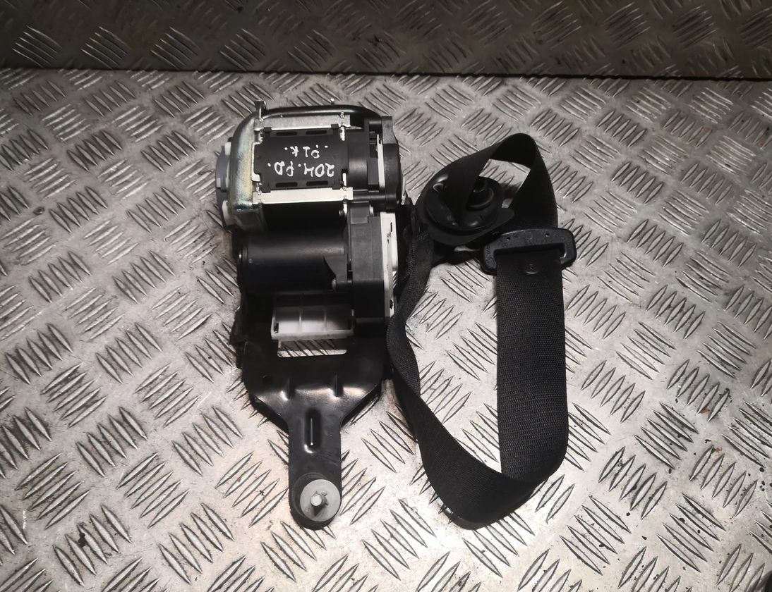 MERCEDES-BENZ C-Class W204/S204/C204 (2004-2015) Forreste højre sikkerhedssele 2048602286,A2048602286 28260674