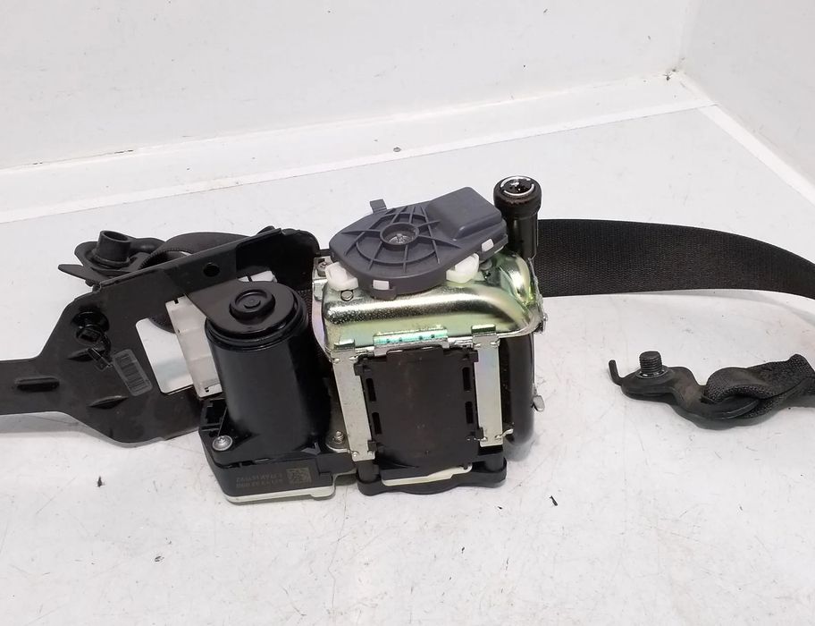 MERCEDES-BENZ C-Class W204/S204/C204 (2004-2015) Forreste højre sikkerhedssele 619060900 27546898