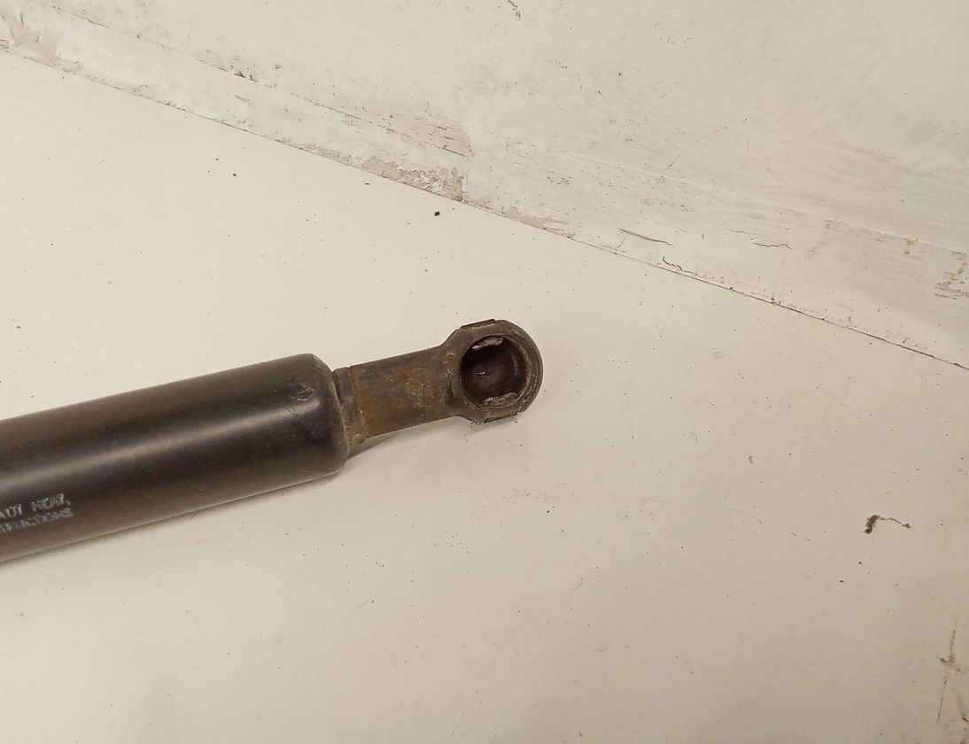 VOLVO XC60 1 generation (2008-2017) Højre side bagklap gasfjeder 31297156 27594181