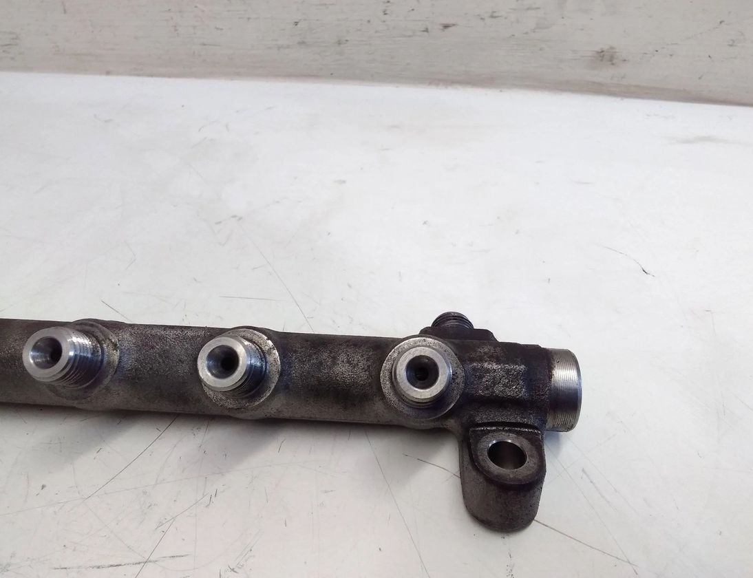 VOLKSWAGEN Sharan 2 generation (2010-2024) Brændstofskinne 04L089G 27632793