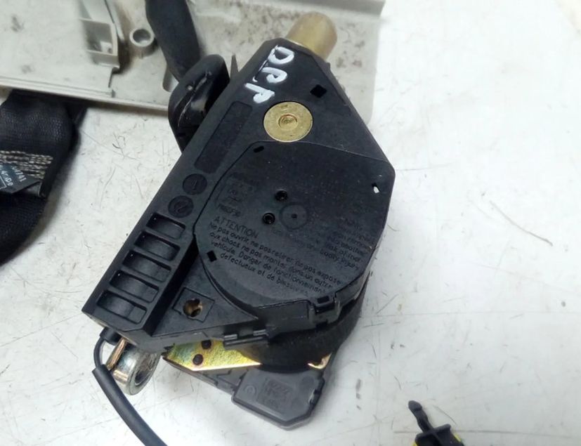 MERCEDES-BENZ M-Class W163 (1997-2005) Forreste højre sikkerhedssele A1638603285 27702702