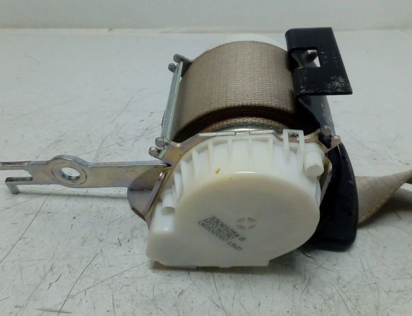 BMW 5 Series F10/F11 (2009-2017) Højre bagerste sikkerhedssele 34048319B 27703873