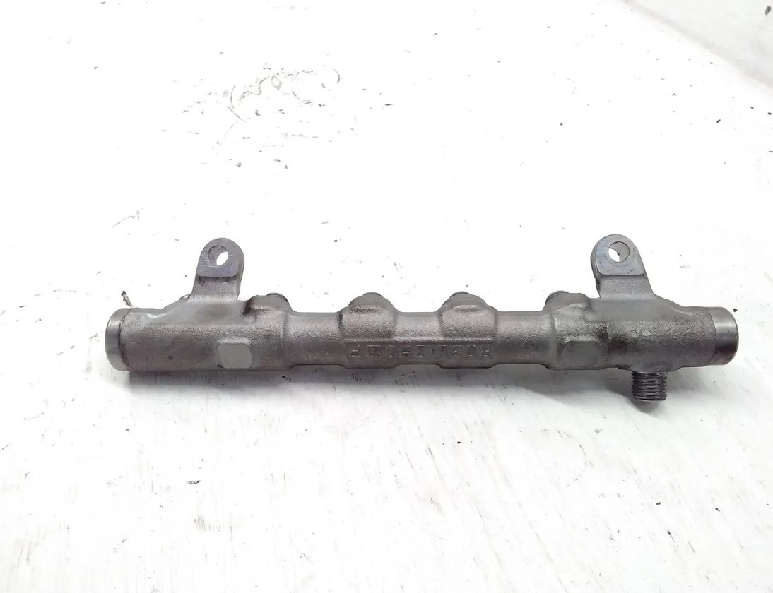 SKODA Yeti 1 generation (2009-2018) Brændstofskinne 03L130089P 28719094