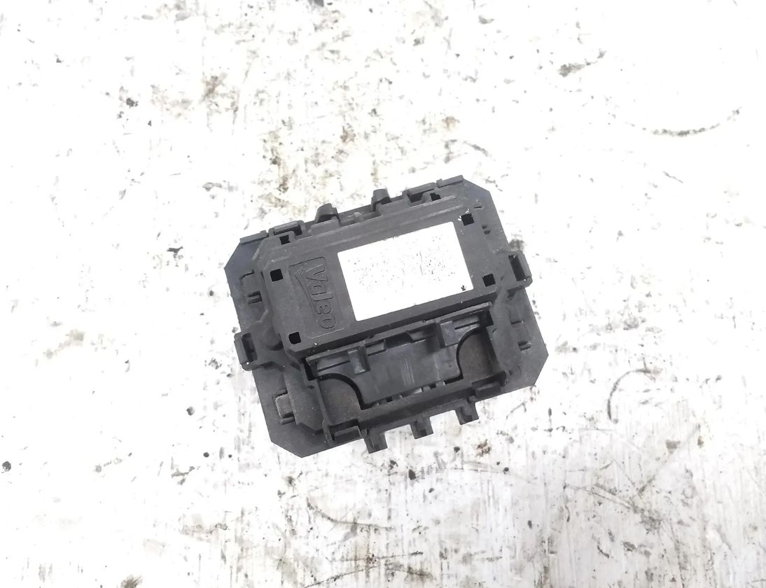RENAULT Trafic 2 generation (2001-2015) Blæser relæ 28730266
