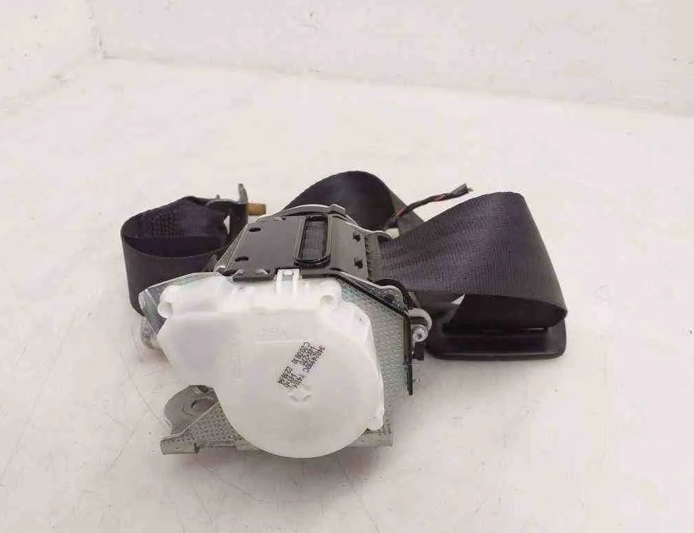 VOLVO XC60 1 generation (2008-2017) Bagerste venstre sikkerhedssele 39801840 32570986