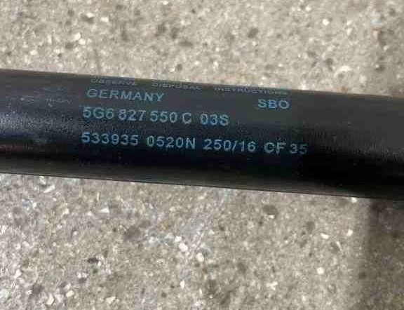 VOLKSWAGEN Golf 8 generation (2019-2023) Højre side bagklap gasfjeder 5339350520N,5G6827550C 32709441