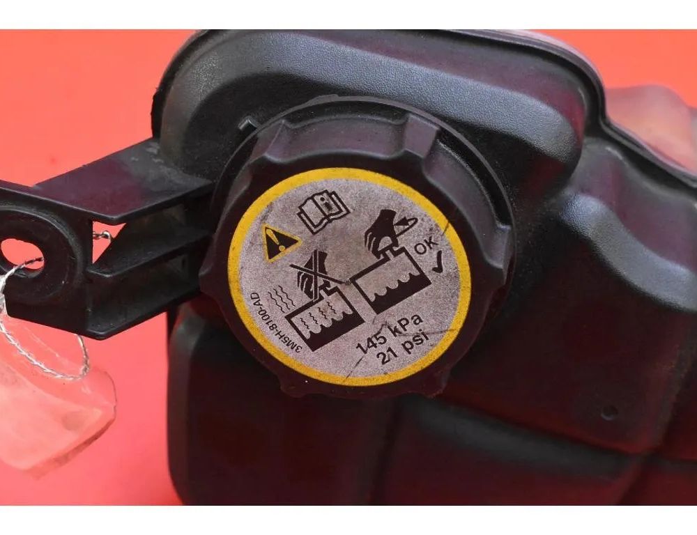 FORD Mondeo 4 generation (2007-2015) Ekspansionsbeholder 6G91-8K218-D2L4A 31543659