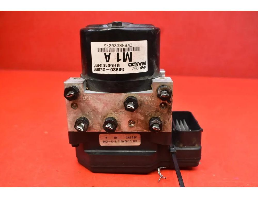 HYUNDAI Tucson 1 generation (2004-2010) ABS pumpe 58920-2E000 32624041