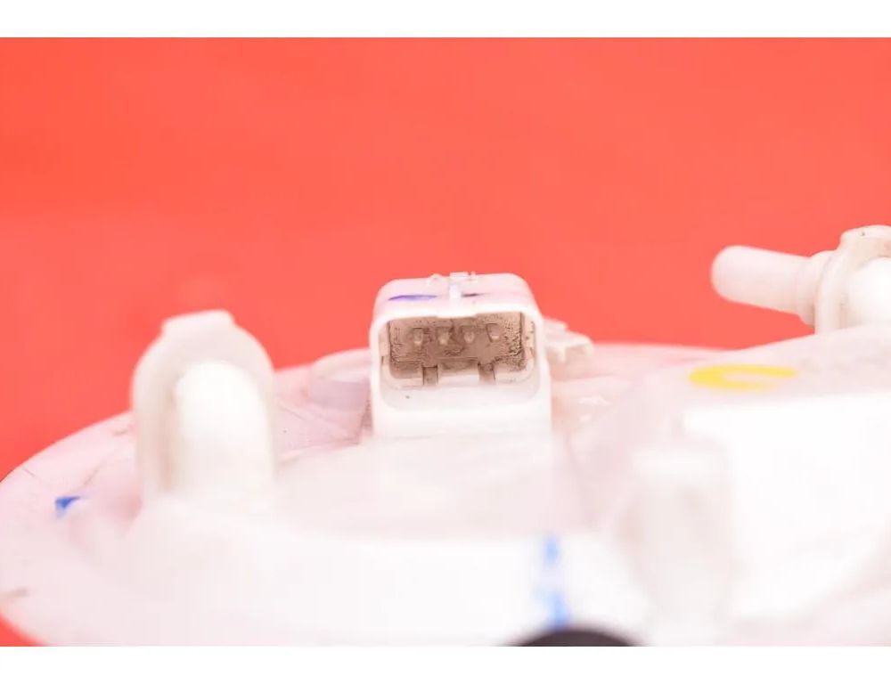 RENAULT Megane 2 generation (2002-2012) Brændstofpumpe 32974129