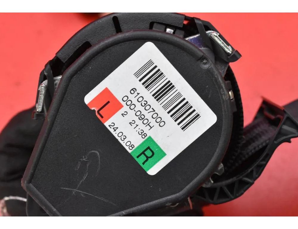 AUDI A4 B8/8K (2011-2016) Sikkerhedsseler 8K0857805K 33052546