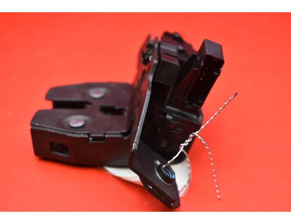 OPEL Astra K (2015-2021) Bagklaps bagklaplås 13509599 33101578