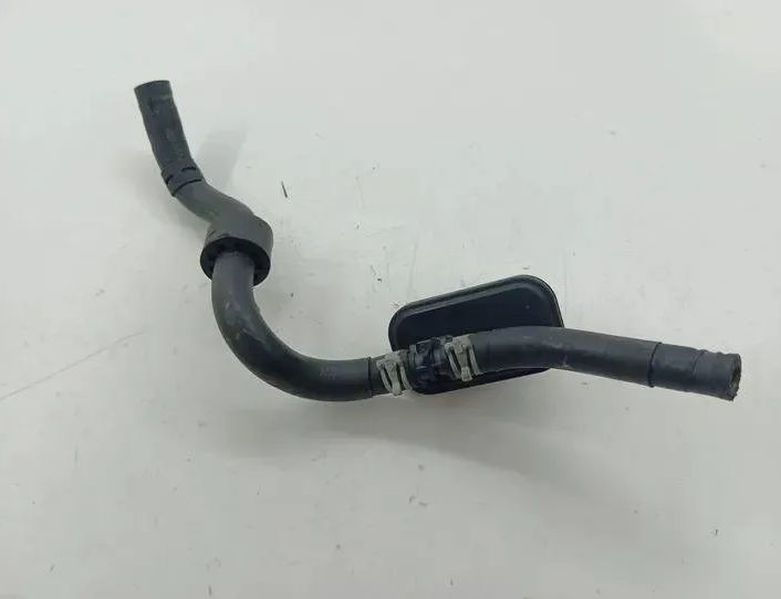 VOLKSWAGEN Passat B8 (2014-2023) Brændstofslange 5Q0127242B 26456058