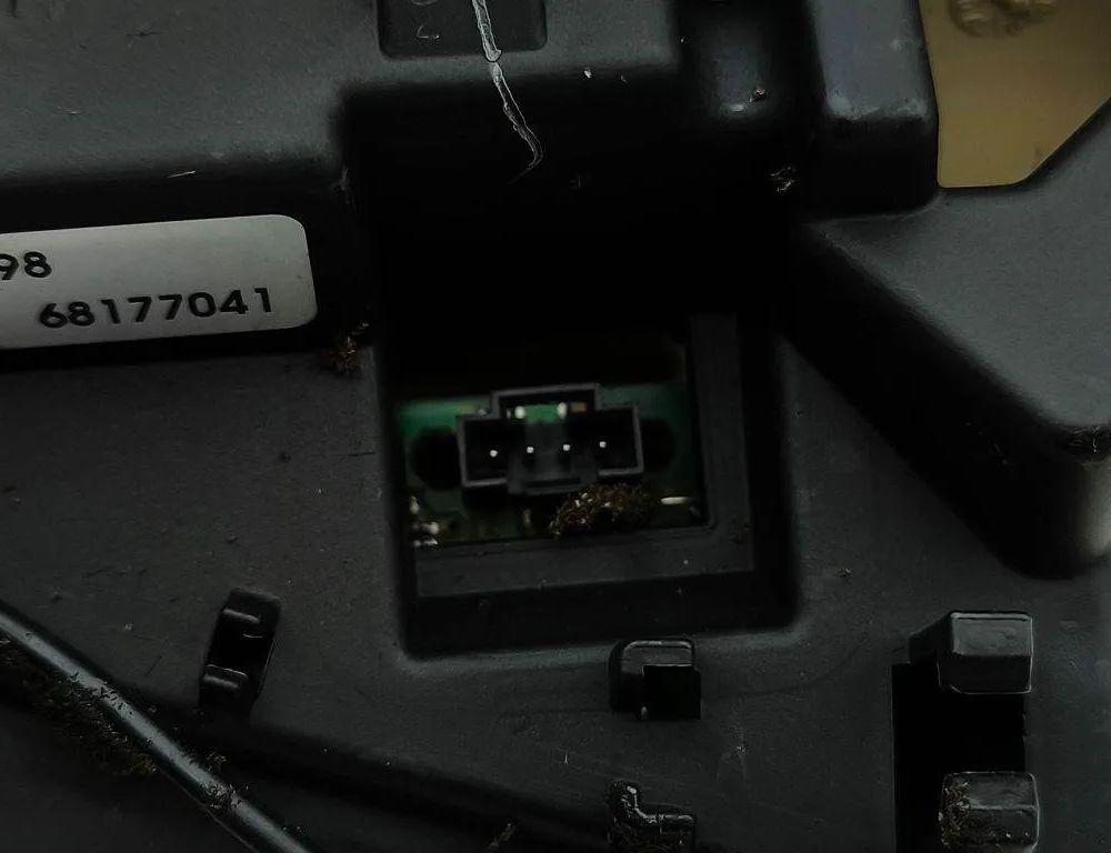 MASERATI Quattroporte 5 generation (2003-2012) Afbrydere 67712700 31962574