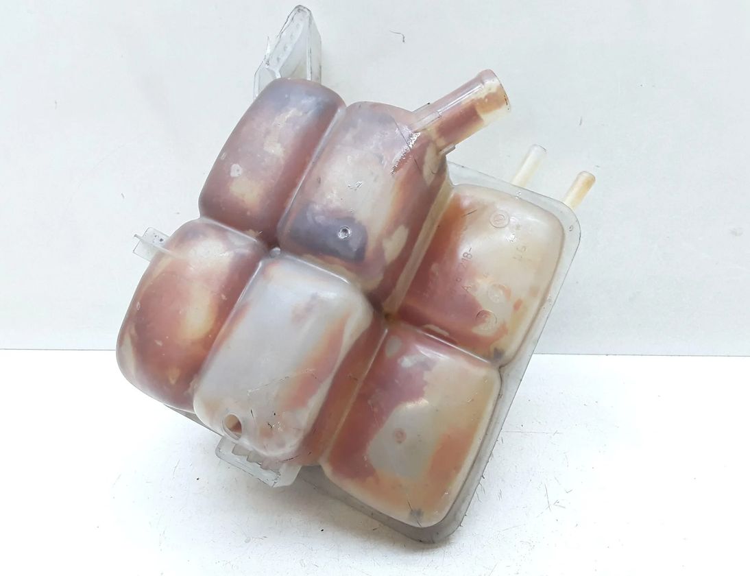 VOLVO V50 1 generation (2003-2012) Ekspansionsbeholder 3M5H8K218 23591818