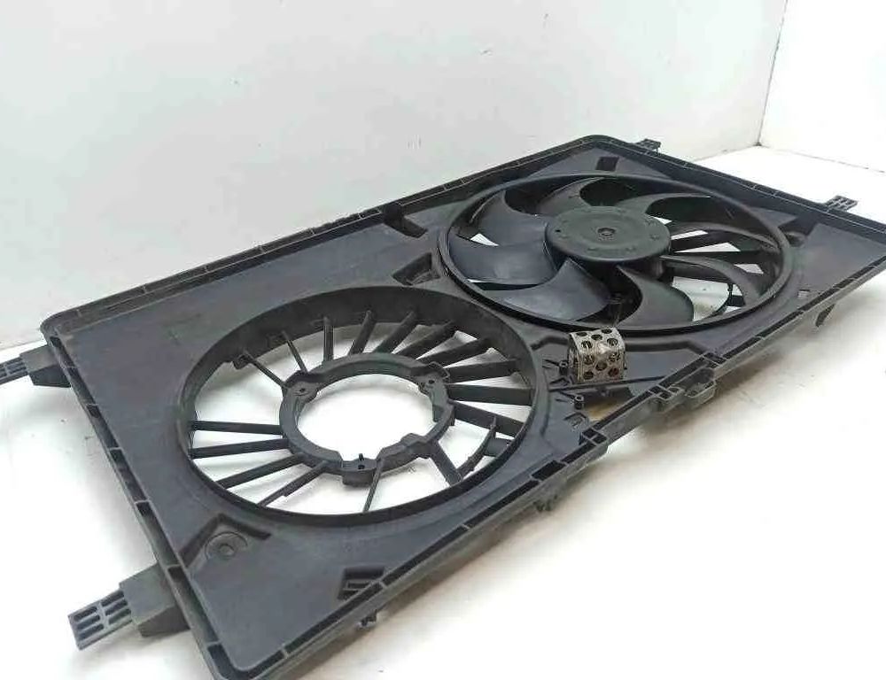 OPEL Movano 2 generation (B) (2010-2021) Motor Køleblæser Køler 214811562R 32703573