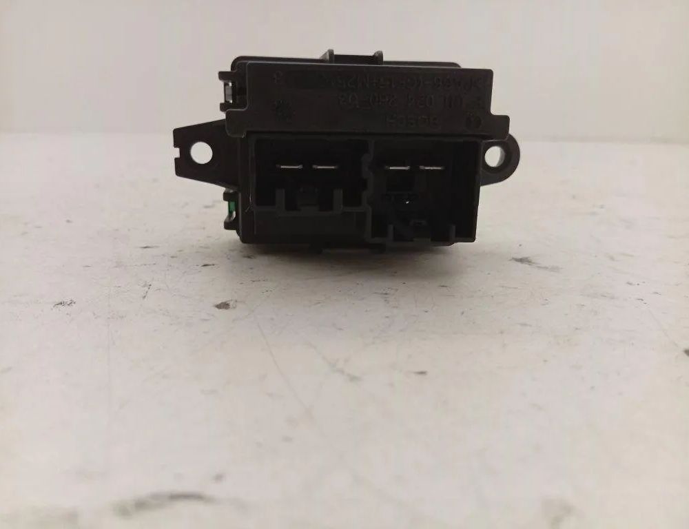 OPEL Insignia A (2008-2016) Blæser relæ F011500056,13503201 31379722