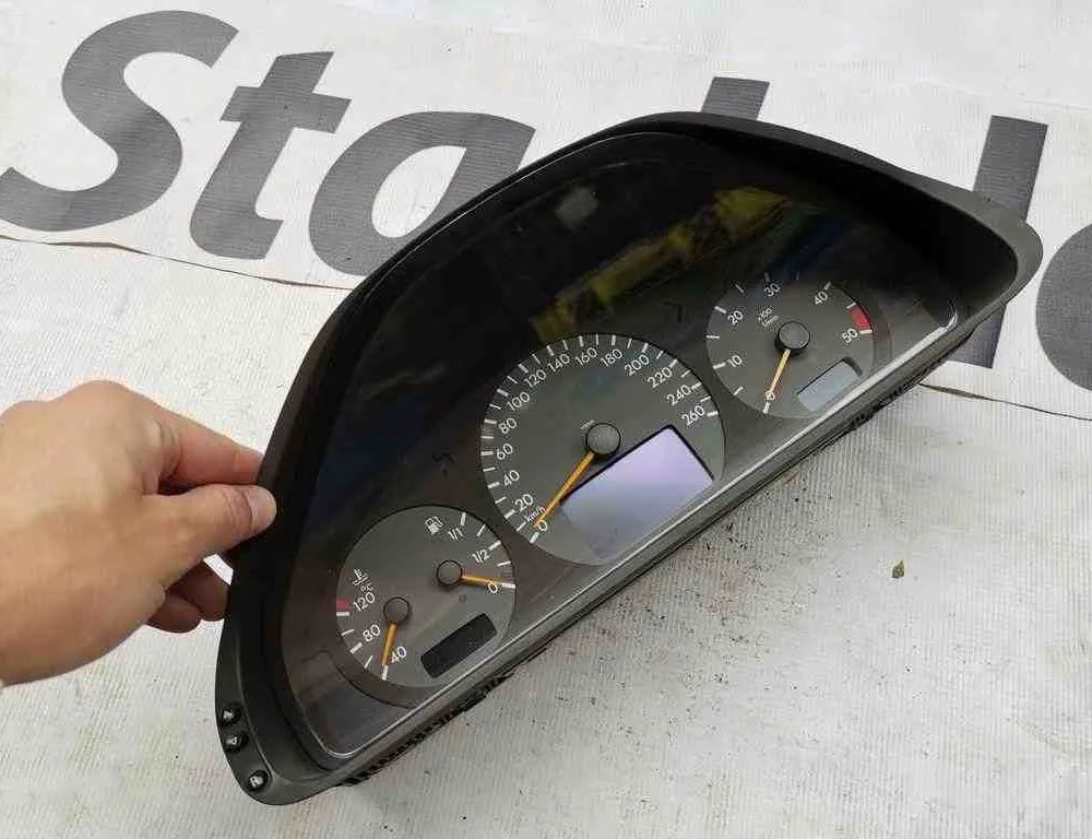 MERCEDES-BENZ E-Class W210 (1995-2002) Speedometer 2105400311,A2105400311 32672168