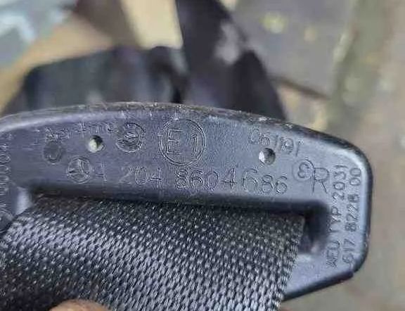 MERCEDES-BENZ C-Class W204/S204/C204 (2004-2015) Venstre forreste sikkerhedssele A2048604686 32678857