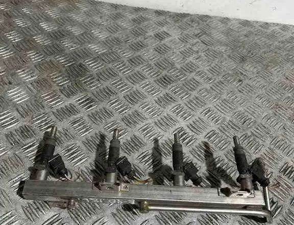 BMW 3 Series E90/E91/E92/E93 (2004-2013) Brændstofskinne 7530420,7526892 32460717