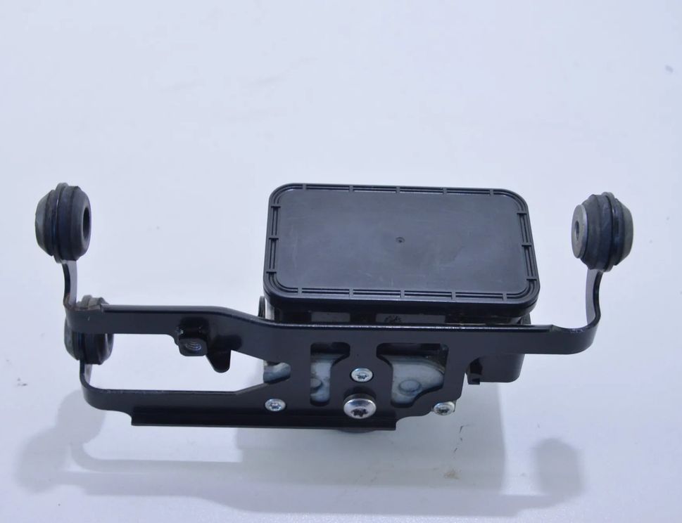 TRIUMPH Street 8 generation (2007-2015) ABS blok modul pumpe 006-v95-162-3 12249955