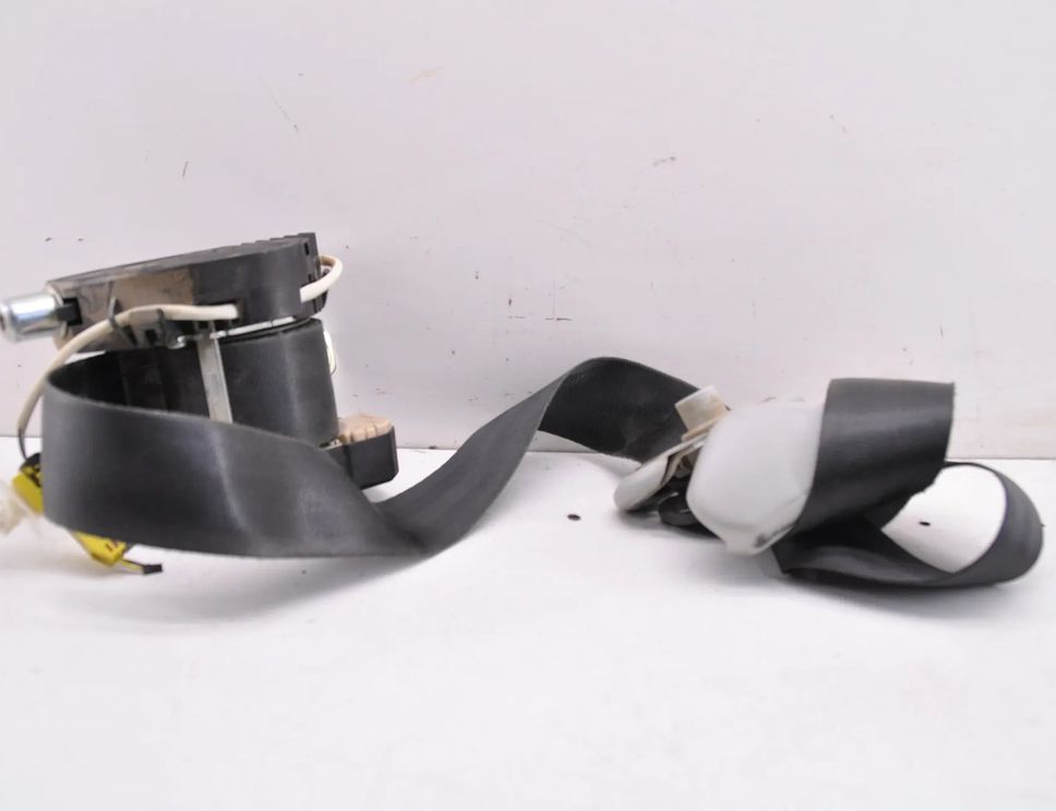 VOLKSWAGEN Caddy 3 generation (2004-2015) Forreste højre sikkerhedssele 2K5857806B 27893746