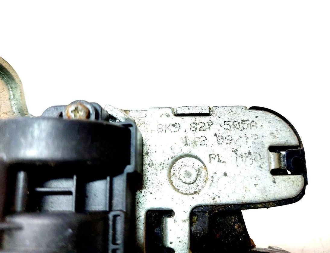 AUDI A7 C7/4G (2010-2020) Bagklaps bagklaplås 8K9827505A 30146320