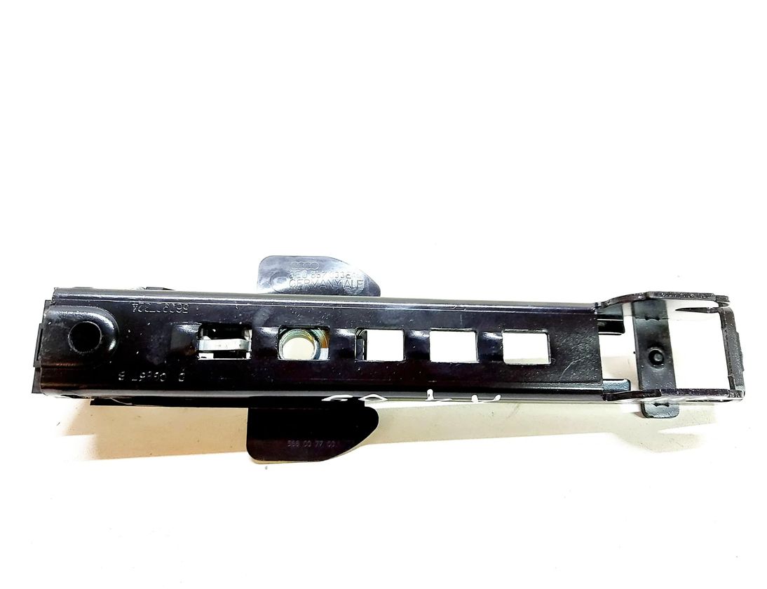 AUDI A4 B8/8K (2011-2016) Forreste venstre sikkerhedssele højdejusterer 8E0857833E 30146948