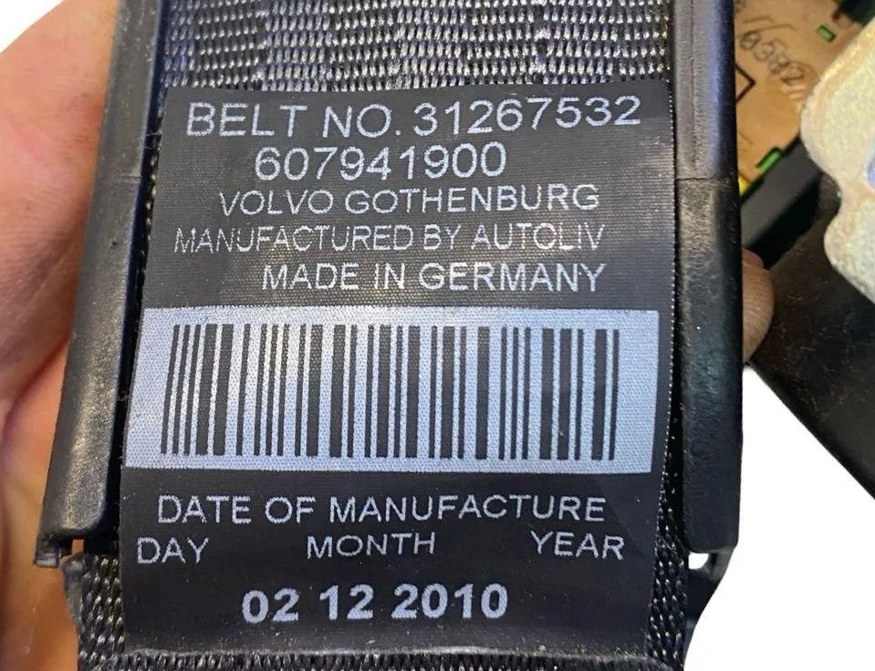 VOLVO XC60 1 generation (2008-2017) Højre bagerste sikkerhedssele 31267532 32993235