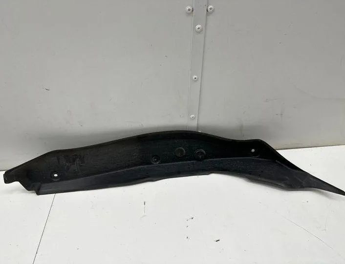 MERCEDES-BENZ C-Class W205/S205/C205 (2014-2023) Vinge færdiggørelse A2058890125 22203397