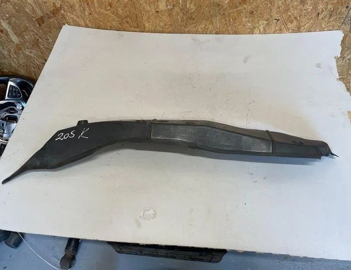 MERCEDES-BENZ C-Class W205/S205/C205 (2014-2023) Vinge færdiggørelse A2058890125 22209054