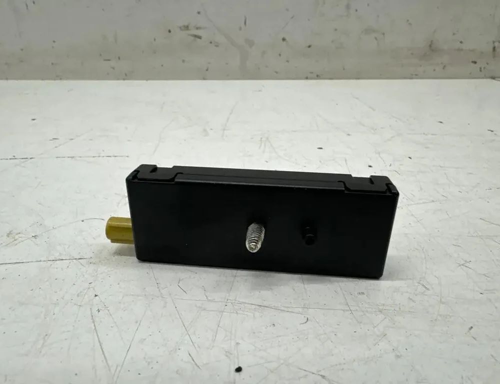 BMW 3 Series G20/G21/G28 (2018-2024) Bootlid-antenneforstærker 6838575 26760023