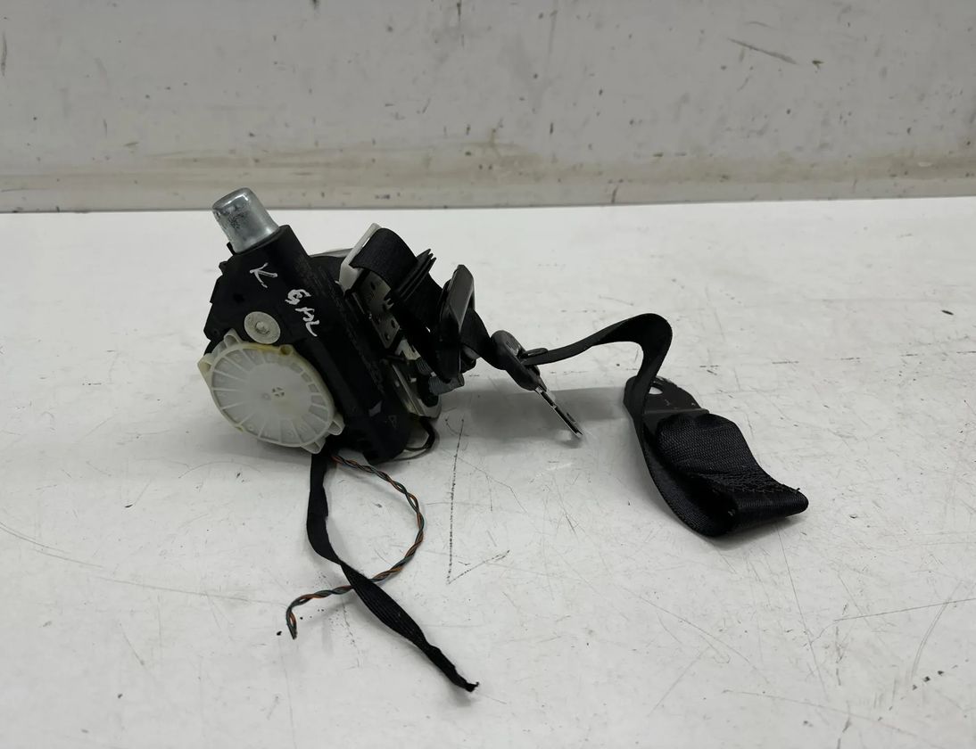 MERCEDES-BENZ R-Class W251 (2005-2017) Bagerste venstre sikkerhedssele A2018680222 30185124