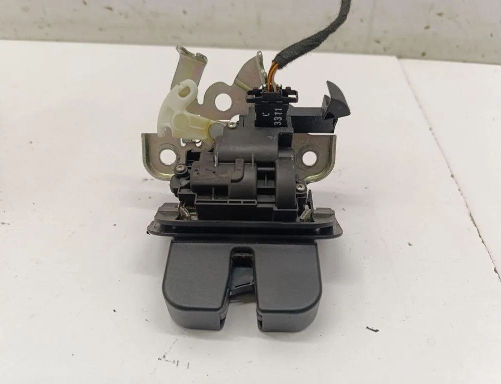 AUDI A3 8V (2012-2020) Bagklaps bagklaplås 8K9827505A 31231958