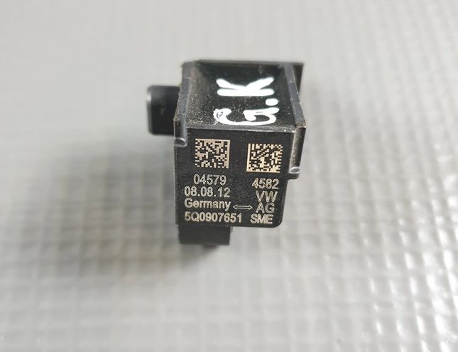 VOLKSWAGEN Golf 7 generation (2012-2024) Bagerste venstre kollisionssensor 5Q0907651 25356078